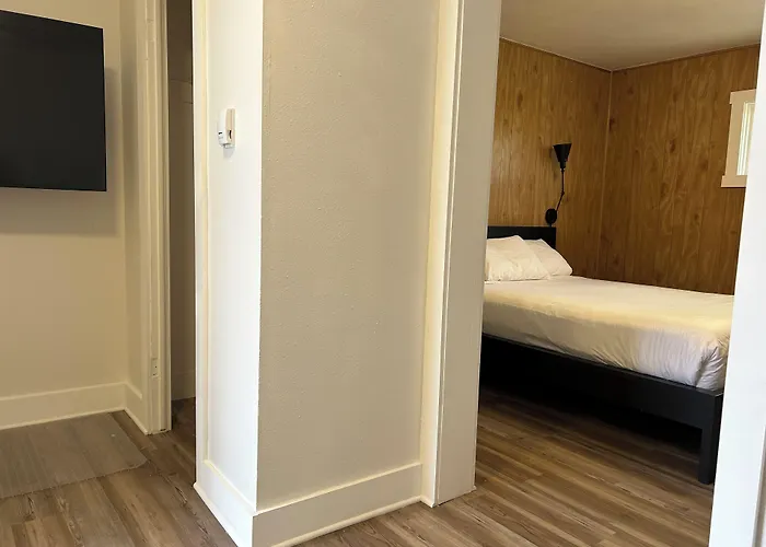 Jet Motor Hotel 4*